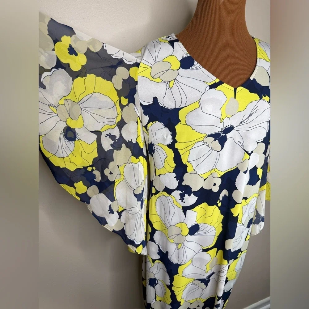 Dress Barn Floral Dress Bell Sleeves Size Medium - Picture 5 of 9